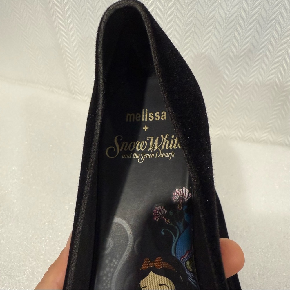 Melissa Black Flats with Snow White Design - Picture 8 of 16